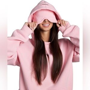 Comfrt *NEW* Airplane Mode Travel Hoodie Petal Size Small